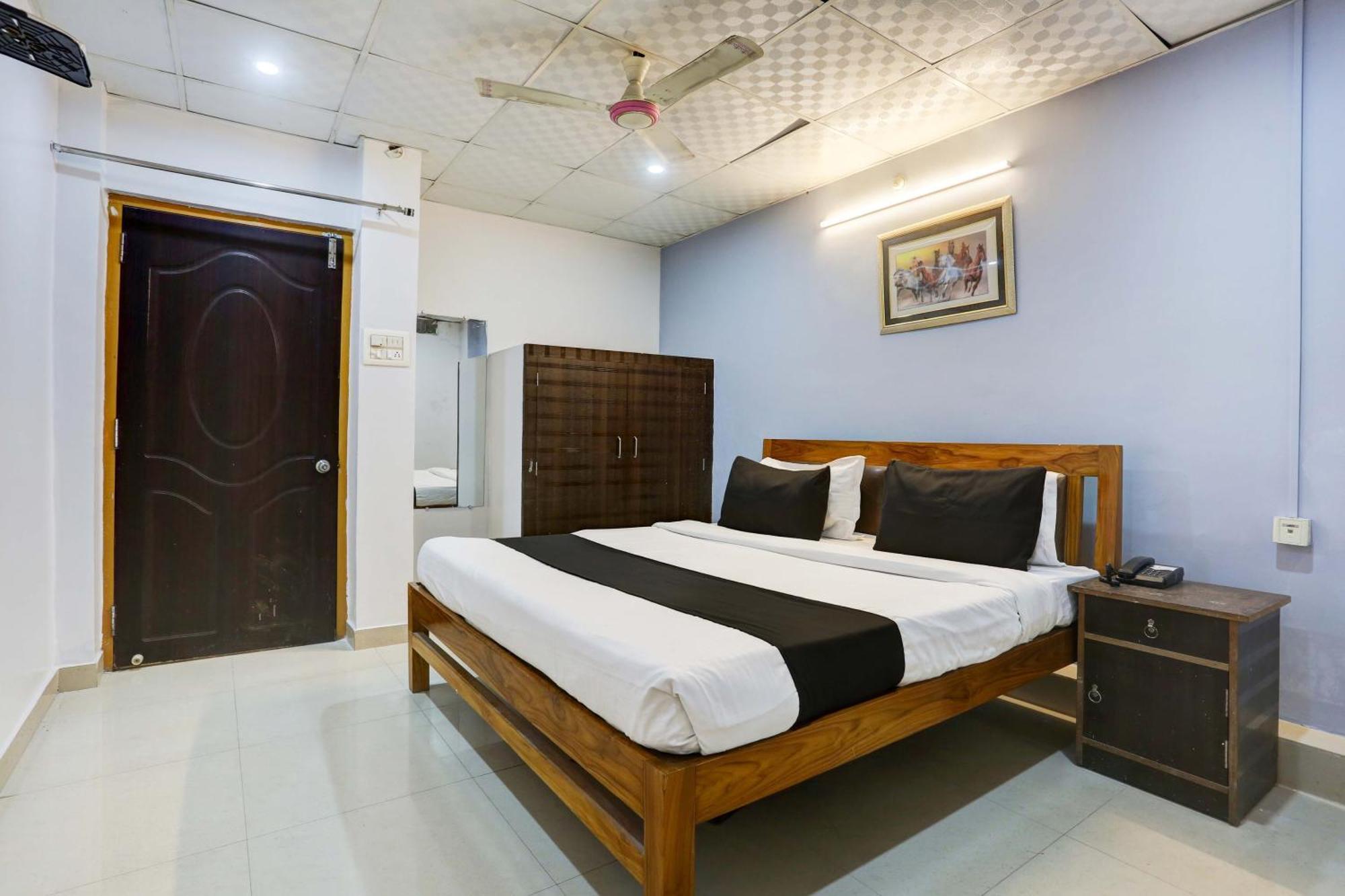 Collection O Moon Light Hotel